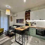 White Rabbit By Halu! Apartments