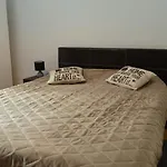 Theo Apartments