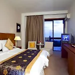 Nepheli Hotel