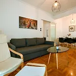 Thessaloniki City Apartment Center