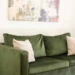 Suggrou Apartment