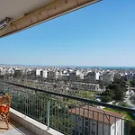 Westside City Apartment, 2 Bdrms, Vesta Philoxenia