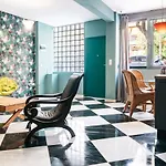 Art Deco Chess Casa, Apartment With Private Patio