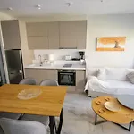 Dreamy Apartment City Center 10 Thesbnbgr