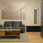 Super Fresh Central 1 Bedroom Lux Apartment