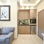 #Skgh Amellie & Αtlanta & Apollonia Suites - Navarinosquare View