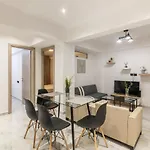 White Lux House In Town