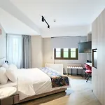 The Mavili Urban Stay