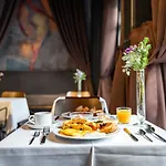 Diamond Suites, Philian Hotels And Resorts