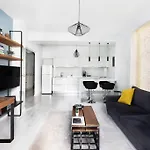 Casa Navarino - Premium Apartment In The City Centre