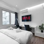 Adelle Apartments, The Luxury Suites
