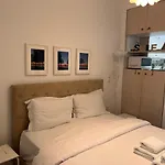 Small Budget Diamond Apartment In Agias Sofias.