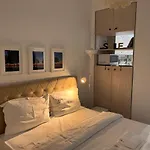 Small Budget Diamond Apartment In Agias Sofias.