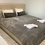 Silver Room New Apartment