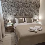 Villanova - Emerald Suite