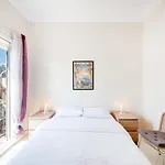 Penelope By Halu!, Central 2-Bd Apartment
