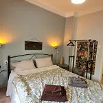 Mama\'S Home
