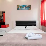 Luxury Studio In Downtown