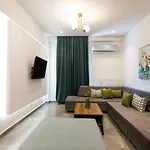 The Caravan Apartments
