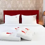 City Plaza Apartments & Rooms