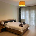 Super Luxury City Center Stay
