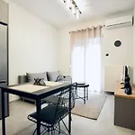 Studio Antigonidon Square A
