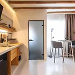 Boho Room-Jacuzzi-City Center