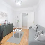 Uranus Apartment