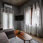 One Salonica Deluxe Apartment 1