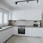 Luxury And Spacius Apartment