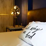 Cozy Modern Apartment Inside The City Center