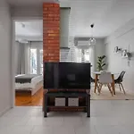 Superb Apartment In City Center.