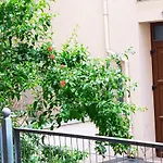 Ibis Studio Close To Aristotelous Square