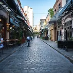 Central Old Town- Ladadika Apartment