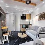 Skra Hideaway In Thessaloniki Center, By Binobi !