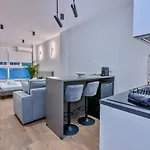 Luxury Downtown Apartment Α1