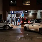 Luxury Downtown Apartment Α3