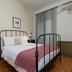 Houseloft Queen Olga Casa