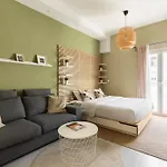 Olive Tree By Halu!, Suite In Aristotelous Square