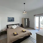Lefkothea\'S Central Apartment