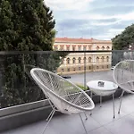 Velvet Luxury Studios In The City Center By Binobi!