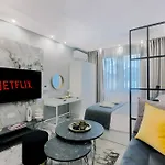 Apartment In The Heart Of The City 2