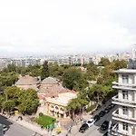 Aristotle Spot, City View Apartment By Binobi!