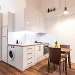 Couple-In Magical Suite With Jacuzzi