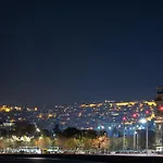 Άνεση Και Ευκολία, Σπίτι Συκιές.