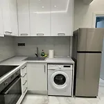 Luxury Apartment Next To Agias Sofias