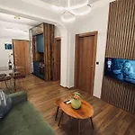 Individualliving 1 Excellent Central Location !!!