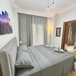 The “Roman Market” Lux Apartment