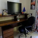 White Tower Office-Apartment