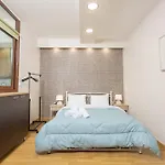 Val City Center Apartment